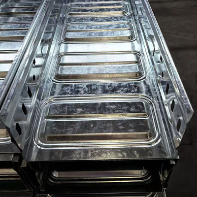 Commercial HDG Galv Metal Overhead Cable Raceway Tray Gi Ladder Type